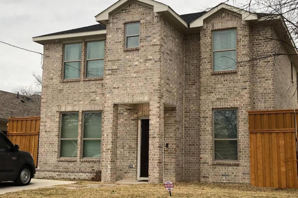 Dallas 4Br Large Yard W Hot Tub , Fire Pit And Basketball Hoop Ngoại thất bức ảnh