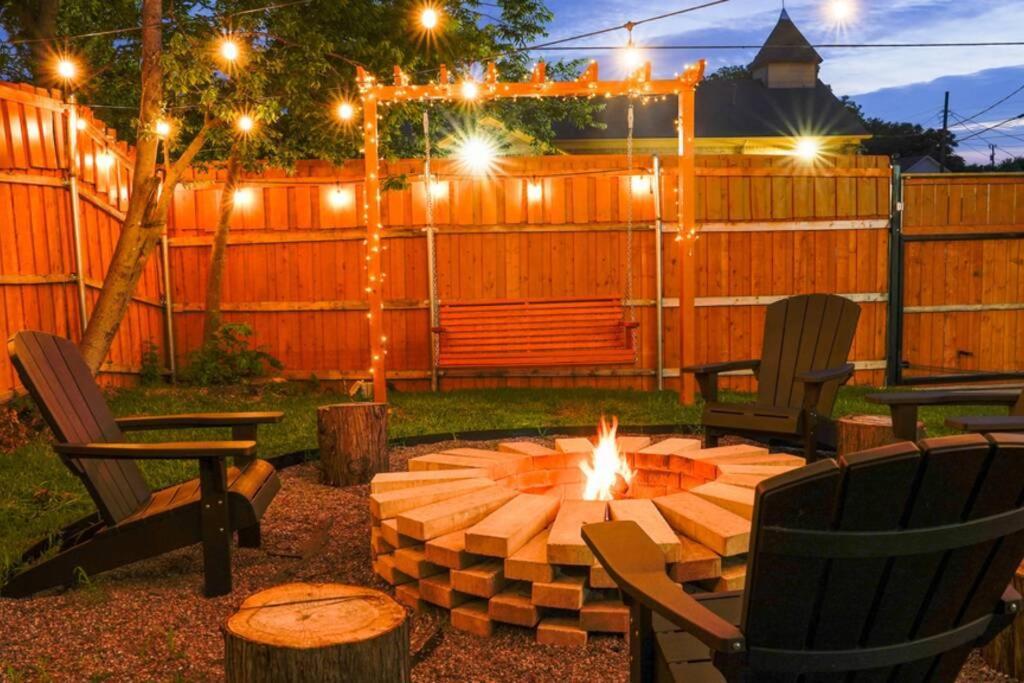 Dallas 4Br Large Yard W Hot Tub , Fire Pit And Basketball Hoop Ngoại thất bức ảnh
