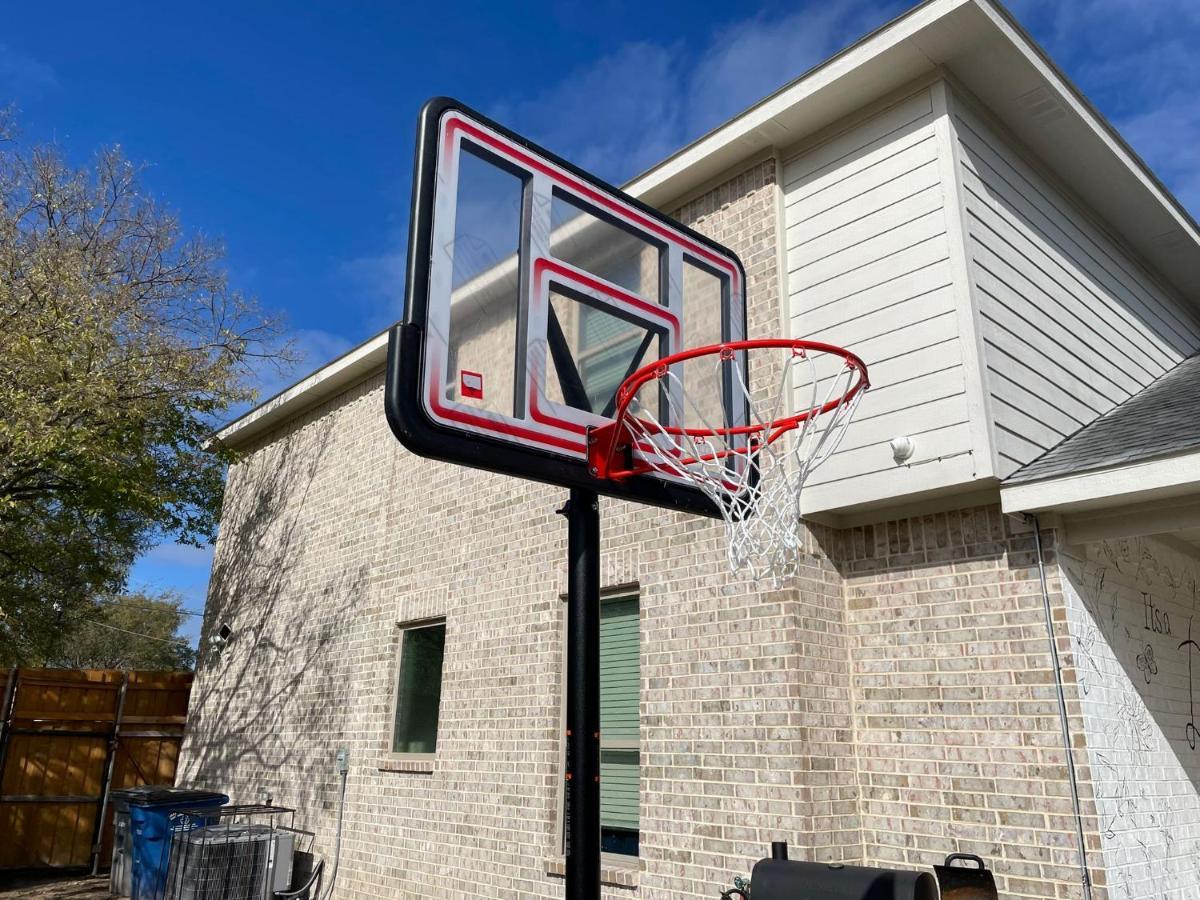 Dallas 4Br Large Yard W Hot Tub , Fire Pit And Basketball Hoop Ngoại thất bức ảnh
